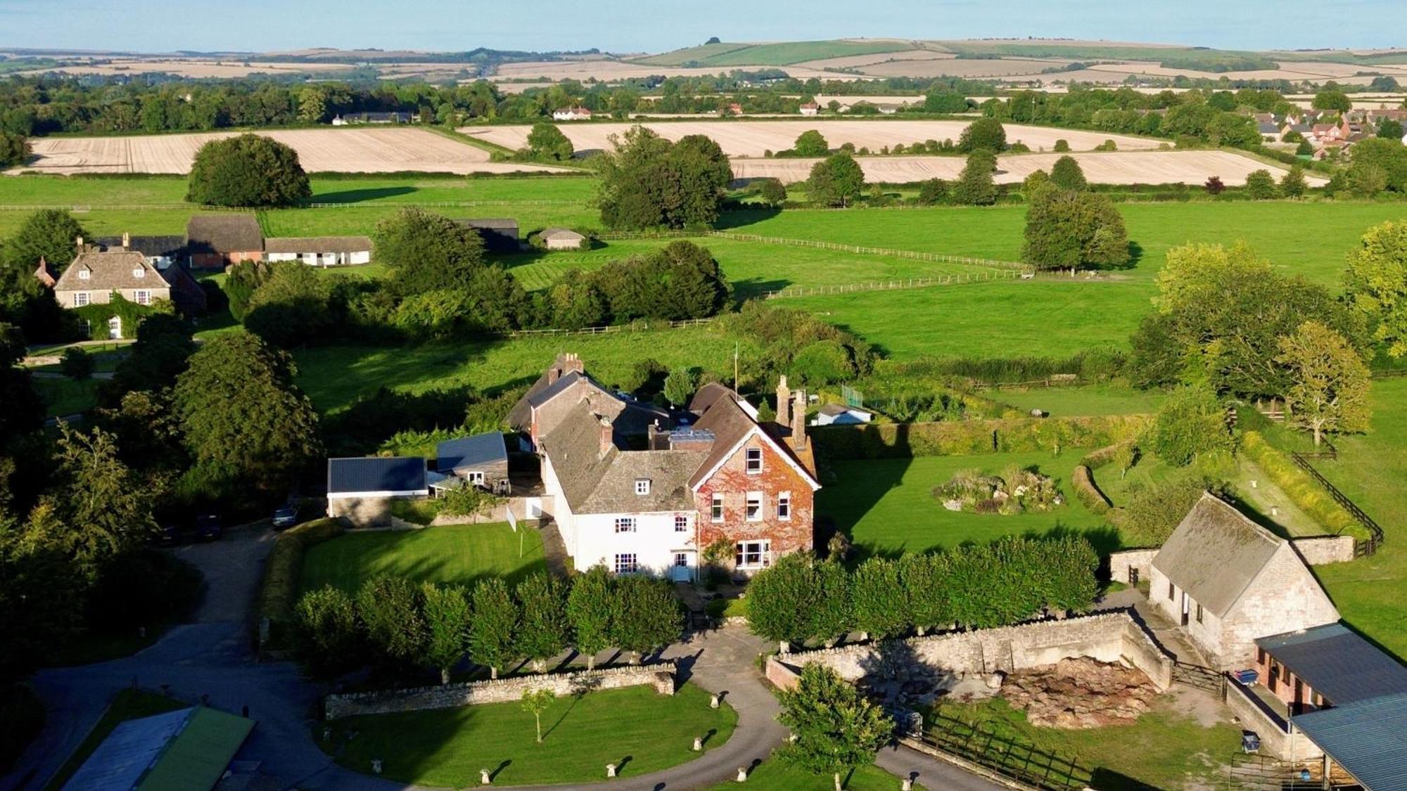 Overtown Manor Bed And Breakfast Swindon Esterno foto