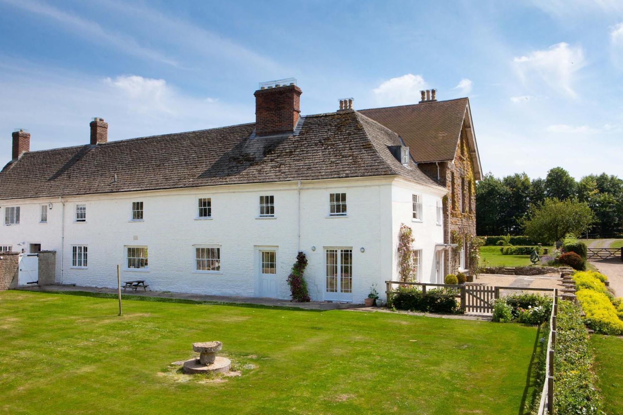Overtown Manor Bed And Breakfast Swindon Esterno foto
